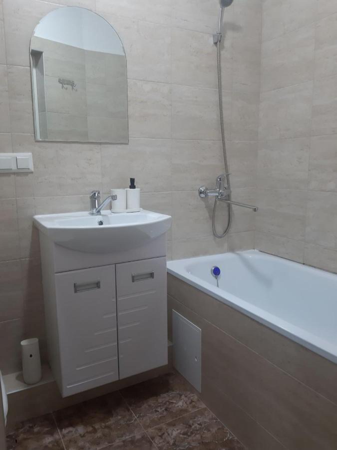 Appartement Aura On Sydykova Street 290 à Bichkek Extérieur photo